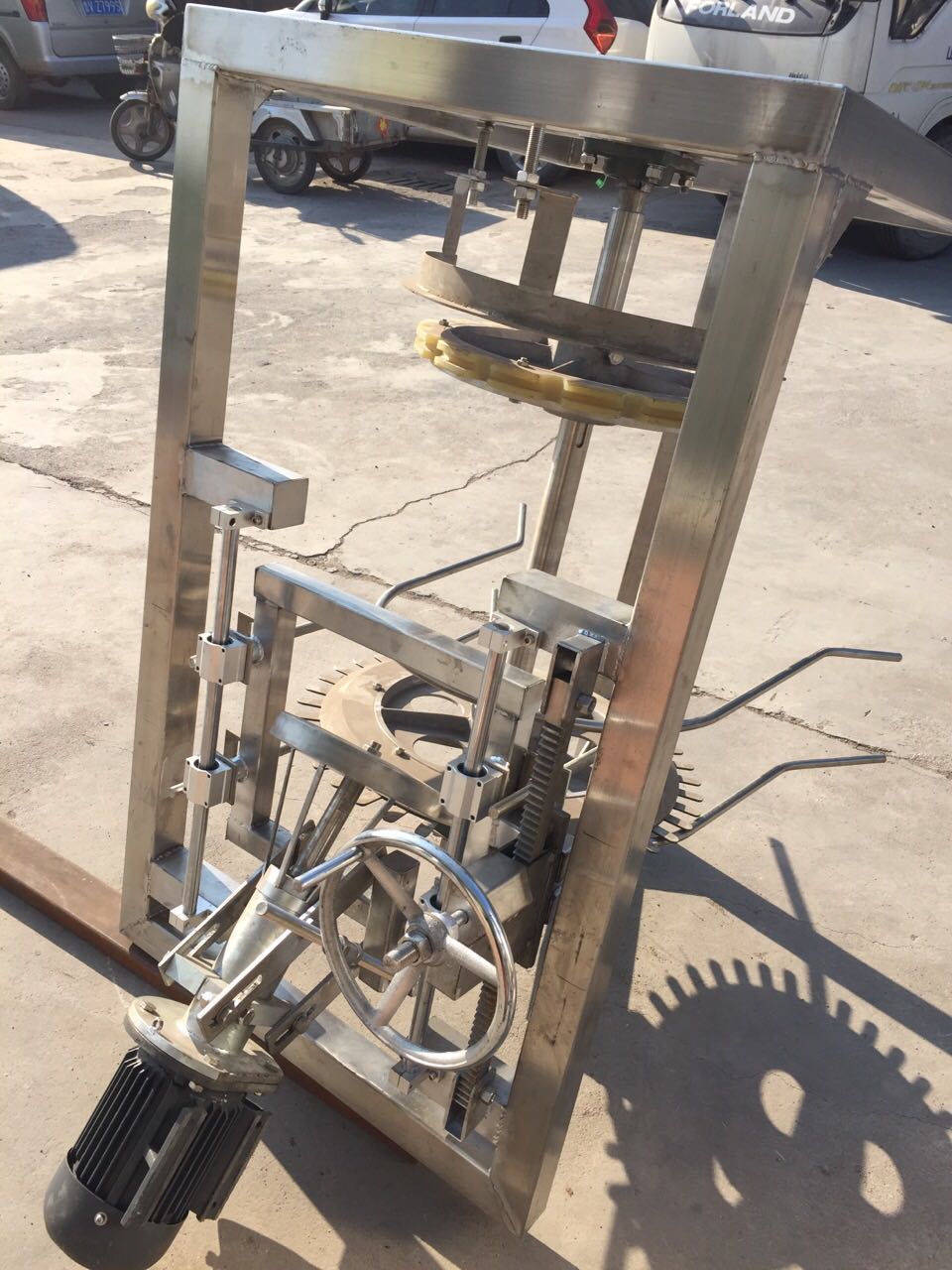 自動割爪機(jī)